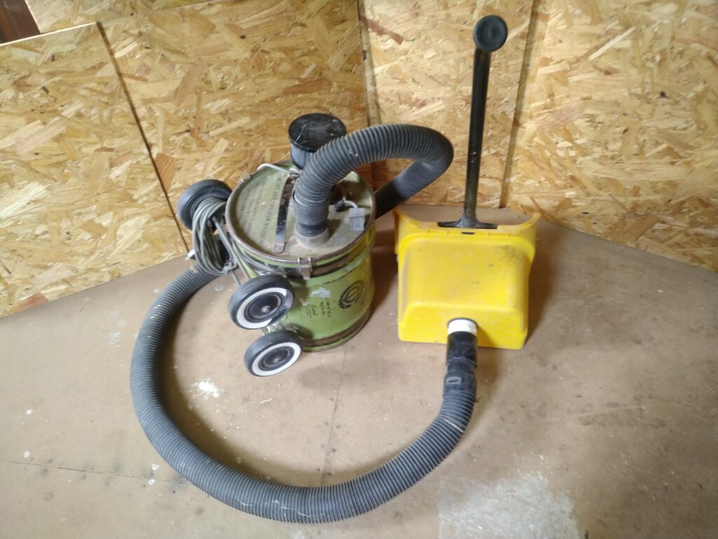 SuperVac WindScoop with Exhaust Filter, back view