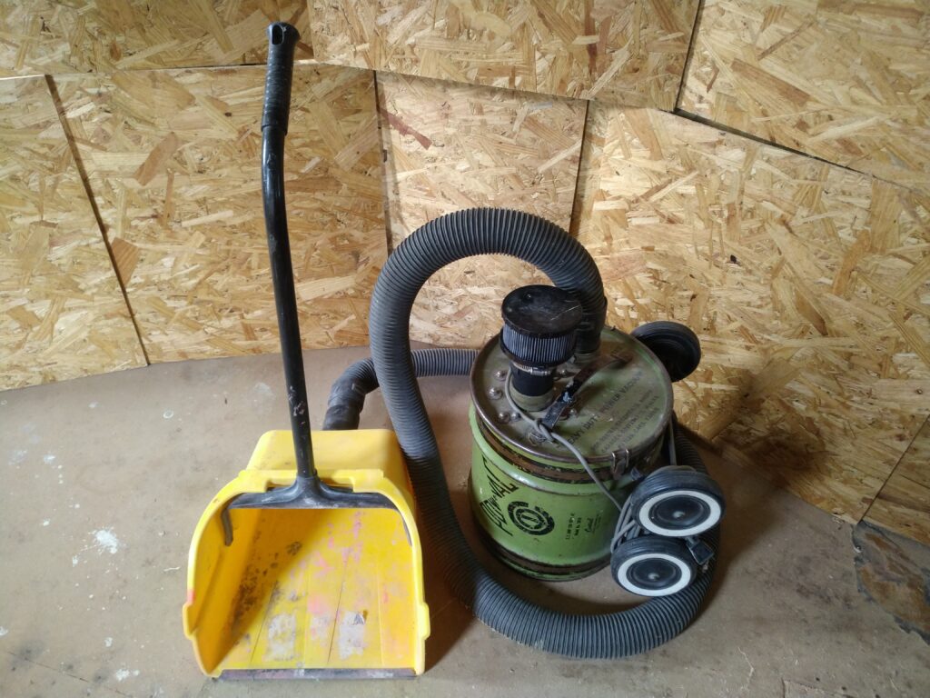 SuperVac WindScoop with Exhaust Filter, front view